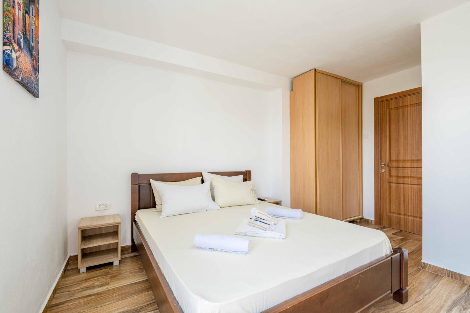 Sumice Inn Petrovac Екстер'єр фото