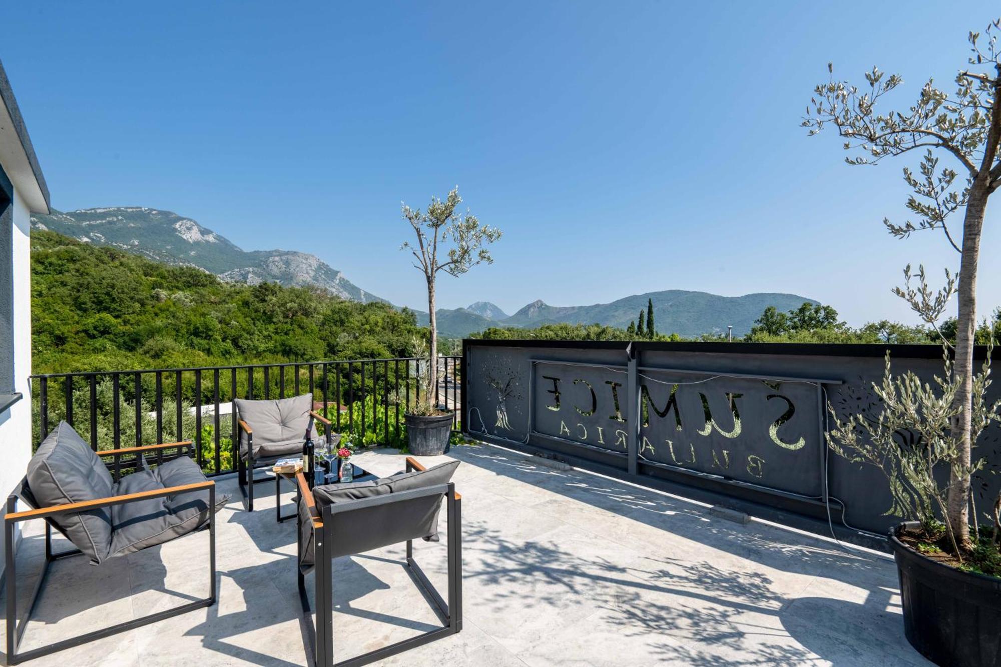 Sumice Inn Petrovac Екстер'єр фото