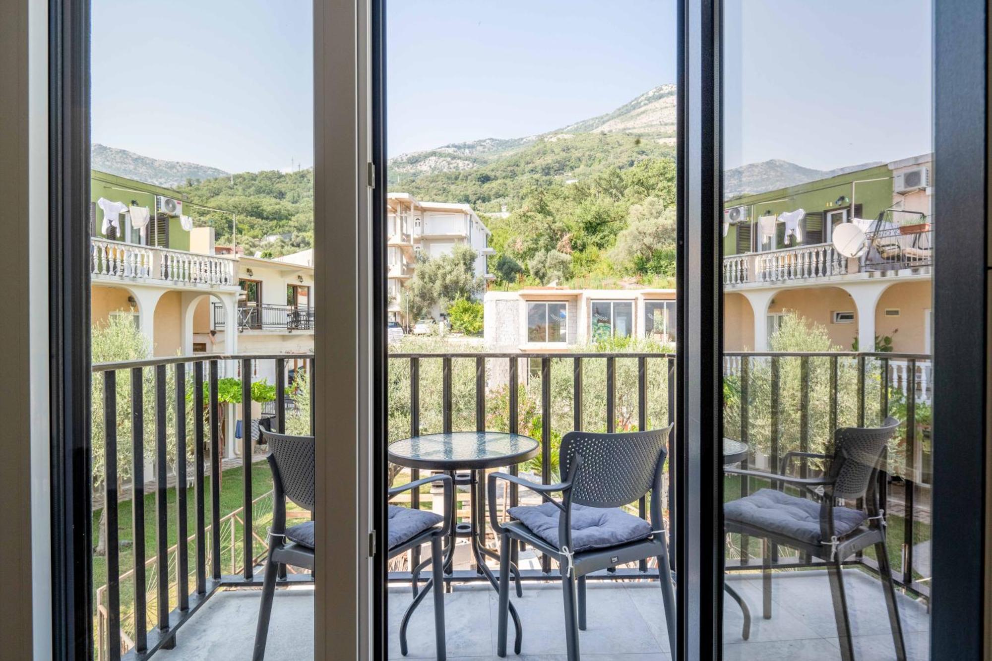 Sumice Inn Petrovac Екстер'єр фото